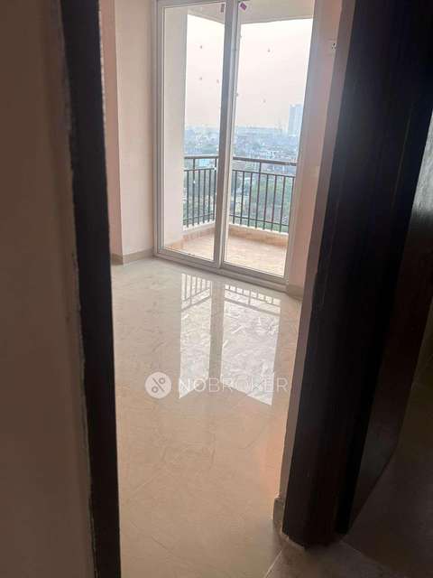 3 BHK Flat In Amprapali Golf Homes For Sale  In Amrapali Golf Homes