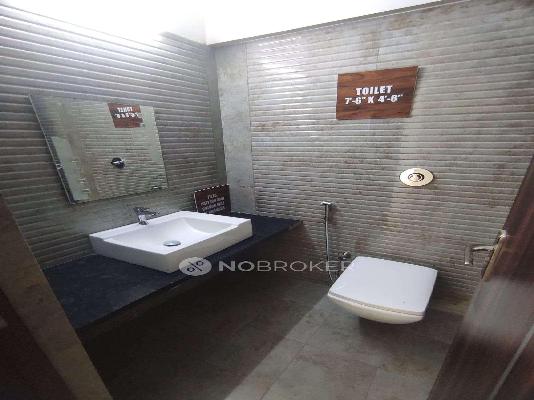 2 BHK Flat In Regency Avana	 For Sale  In Kalyan West