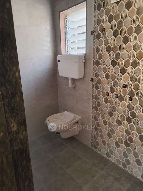 2 BHK Flat In Sundaram Complex For Sale  In Shelu