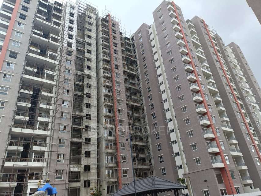 2 BHK Flat In Ajmera Lakeside Paradise For Sale  In Yelahanka