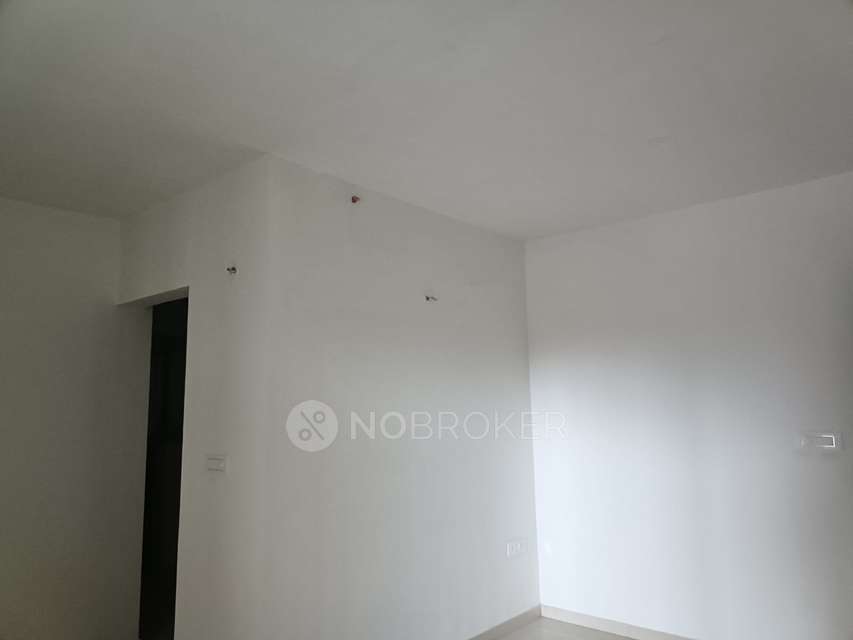 2 BHK Flat In Ajmera Lakeside Paradise For Sale  In Yelahanka