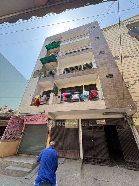 3 BHK Flat In Standalone  For Sale  In Palam