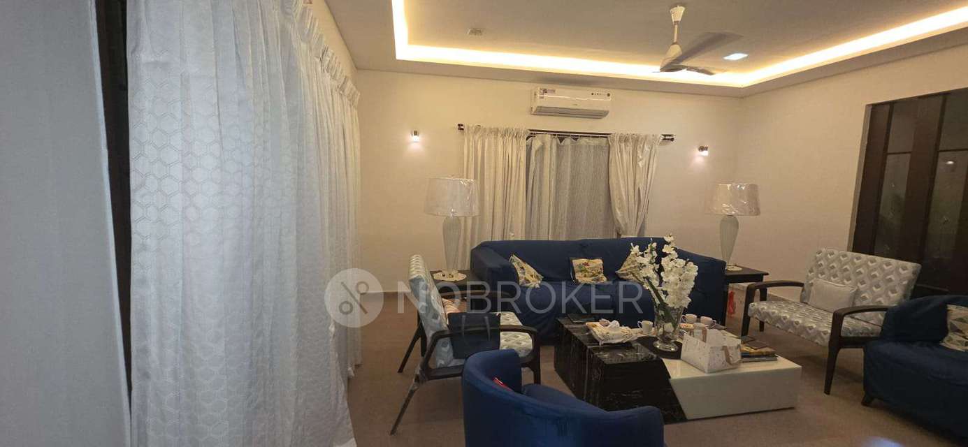 3 BHK Flat In Appartment For Sale  In Shoppers