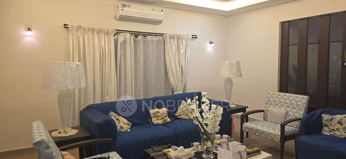 3 BHK Flat In Appartment For Sale  In Shoppers