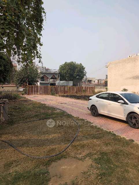 Godown/Warehouse in Sadullapur, Greater Noida for Rent 