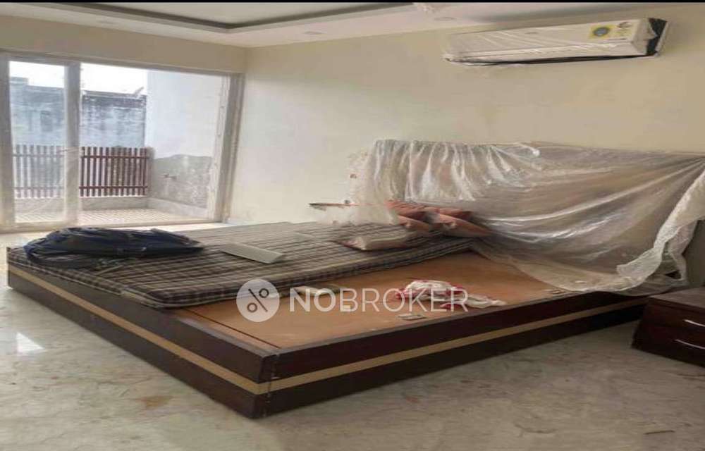 3 BHK Flat In Sfs Dda Flats for Rent  In Saket