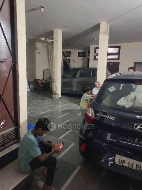 Showroom in Bhajanpura, Shahdara, Delhi for Rent 