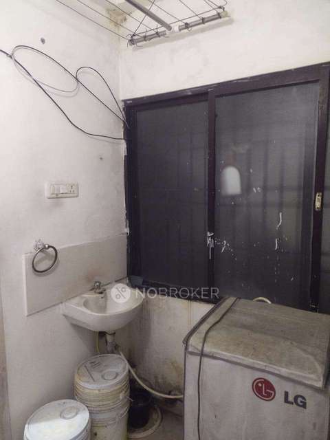 1 BHK Flat In Standalone Building  For Sale  In Selaiyur
