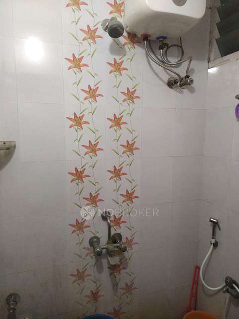 1 BHK Flat In Standalone Building  For Sale  In Selaiyur