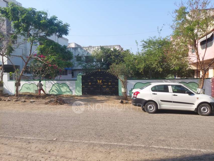 Commercial Property in Chitlapakkam, Chennai for Rent 