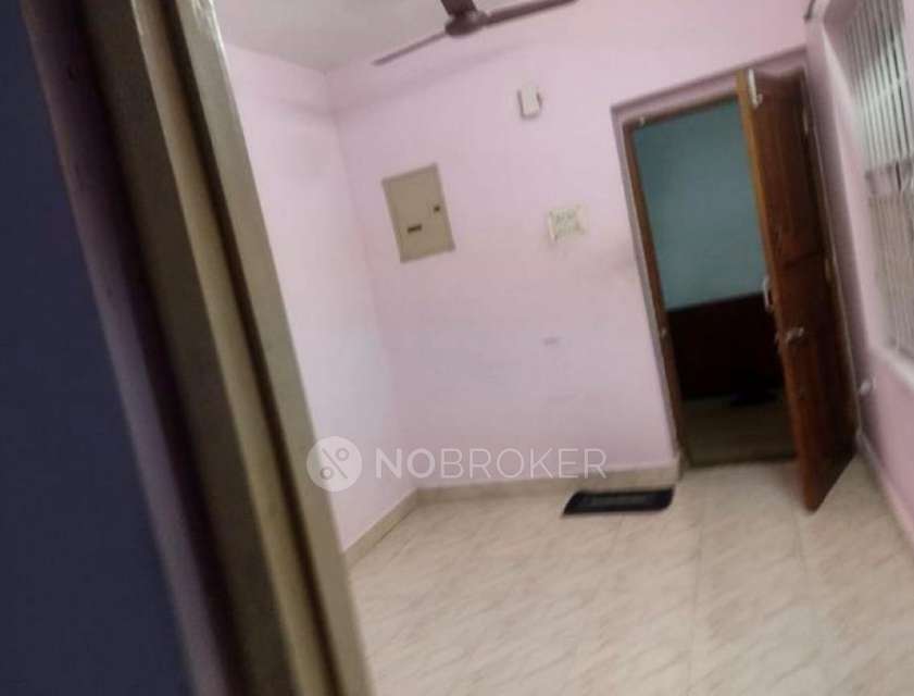 2 BHK Flat In Tnhb Lig Sfs Ramapuram For Sale  In Chennai