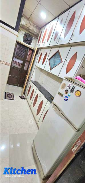 2 BHK Flat In Godiji Building Gulalwadi For Sale  In Pydhonie Godiji Building