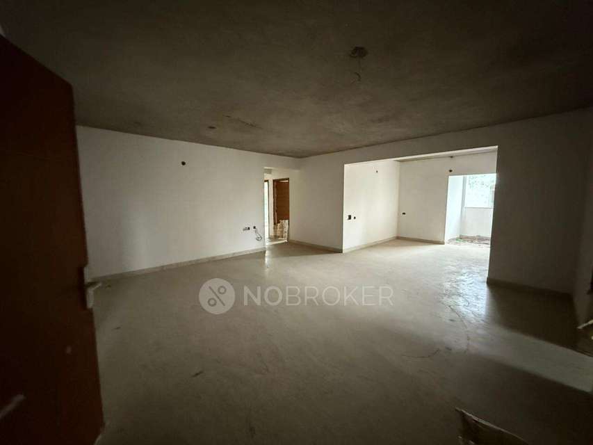 4 BHK Flat In Chetan Abobe,himayathnagar For Sale  In Himayatnagar