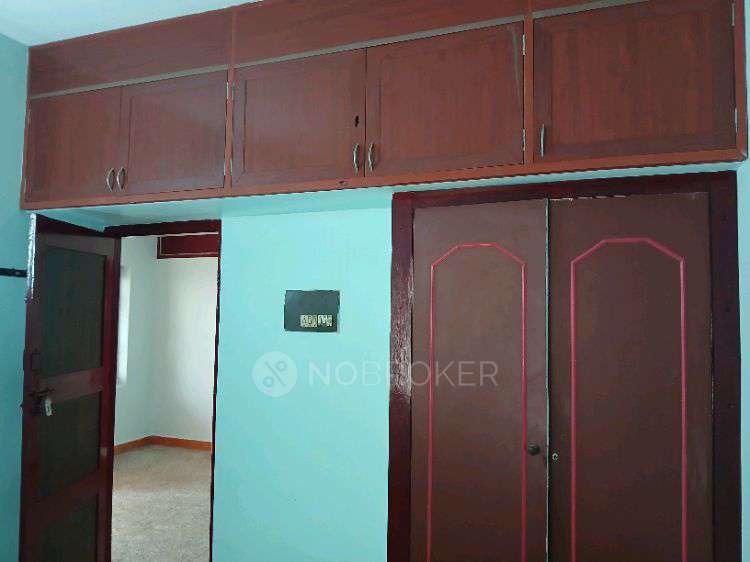 Office Space in 7, 1st Cross Street, Chennai for Rent 