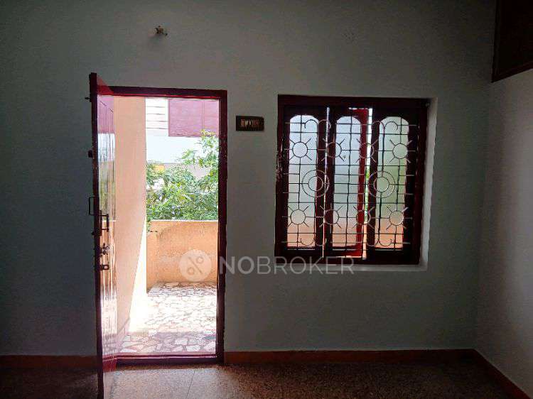 Office Space in 7, 1st Cross Street, Chennai for Rent 