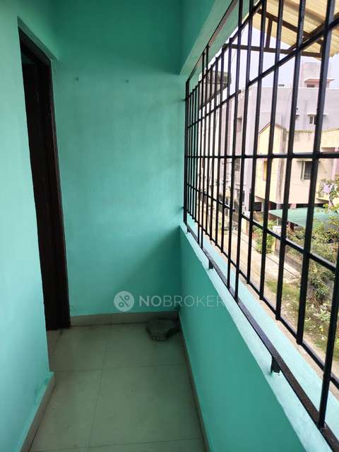 2 BHK Flat In Antony Gilters For Sale  In Madambakkam