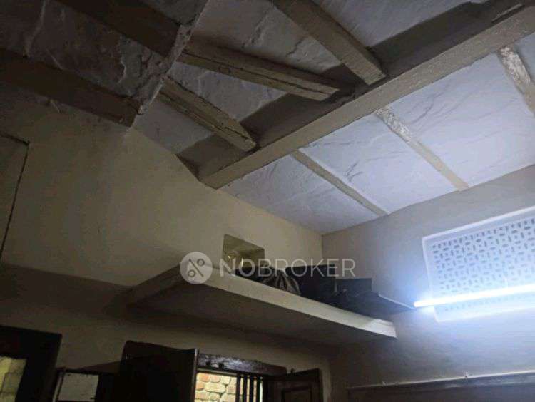 Shop in Mori Gate, Delhi for Rent 