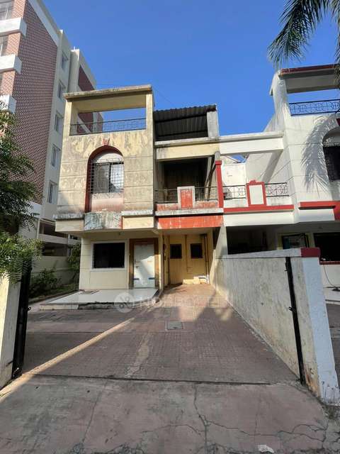 4 BHK House for Rent  In Equinox Analytics