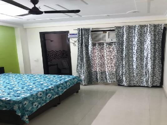 2 BHK Flat for Rent  In Sector 52