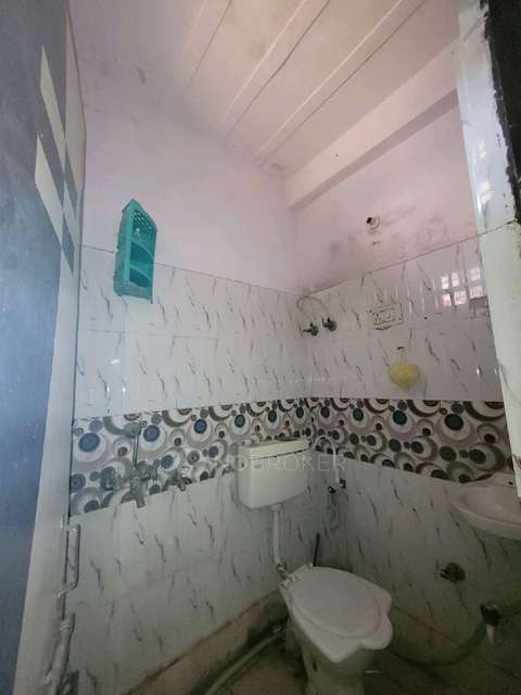 1 BHK Flat In Dlf Colony, Dilshad Extension, Near Shalimar Garden, Sahibabad For Sale  In M8vh+872, Dilshad Plaza, Shalimar Garden, Ghaziabad, Uttar Pradesh ******* *****