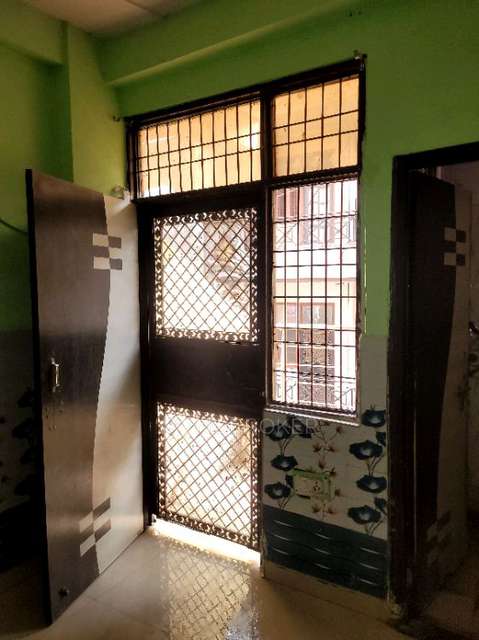 1 BHK Flat In Dlf Colony, Dilshad Extension, Near Shalimar Garden, Sahibabad For Sale  In M8vh+872, Dilshad Plaza, Shalimar Garden, Ghaziabad, Uttar Pradesh ******* *****