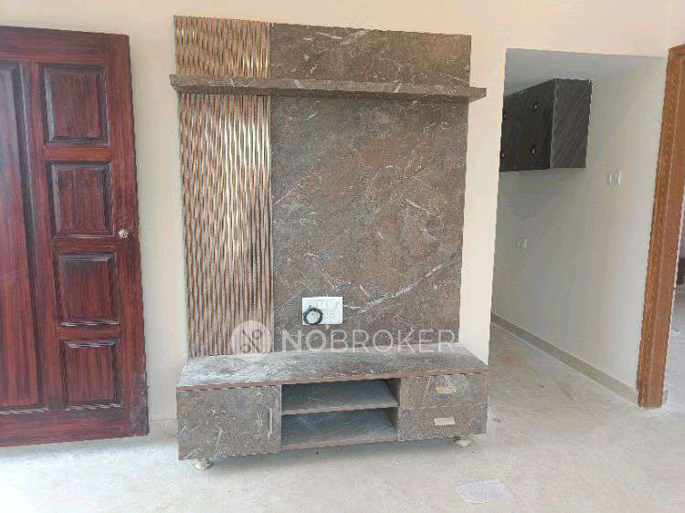 1 BHK House for Rent  In Bata Showroom