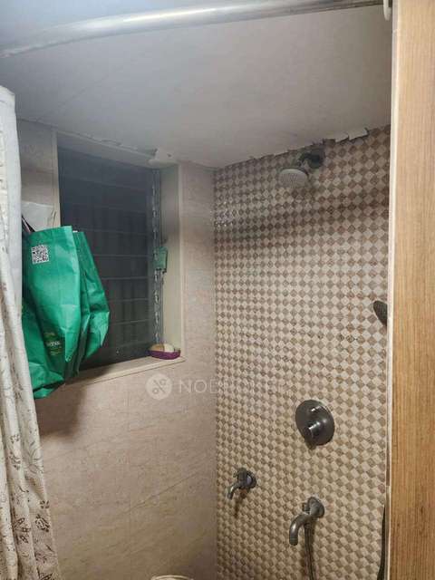 2 BHK Flat In New Akshay Cooperative Housing Society Limited  For Sale  In Subhash Road