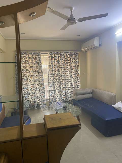 2 BHK Flat In Pioneer For Sale  In Pioneer Building