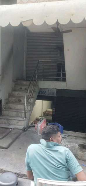 Shop in  Karol Bagh, Delhi for sale 