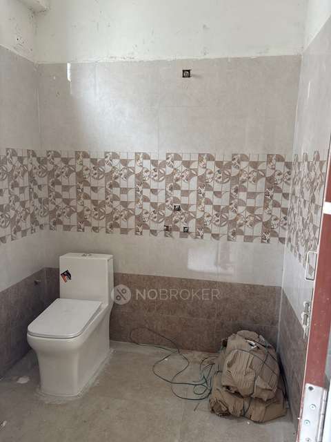 2 BHK Flat In Sri Nithyaa Brundhavanam For Sale  In Mahadevpur Colony