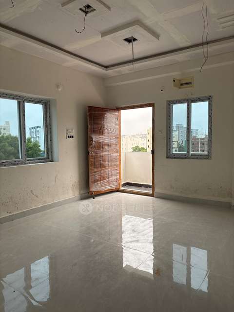 2 BHK Flat In Sri Nithyaa Brundhavanam For Sale  In Mahadevpur Colony