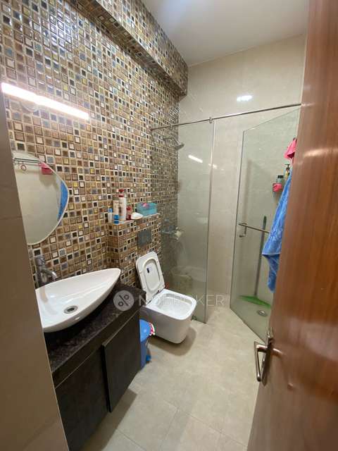 3 BHK Flat In Arun Vihar For Sale  In Noida