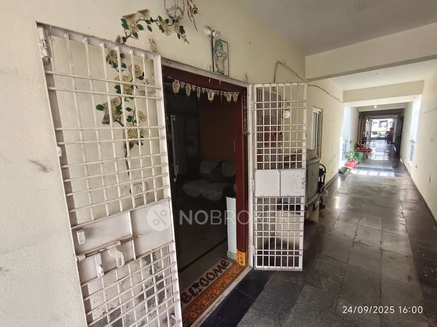 4 BHK Flat In Sri Mahalakshmi Residency For Sale  In Upparpally