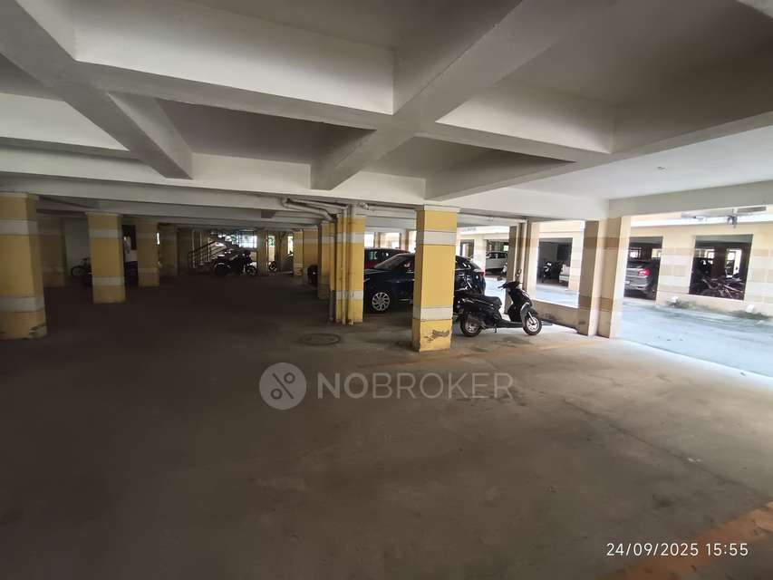 4 BHK Flat In Sri Mahalakshmi Residency For Sale  In Upparpally