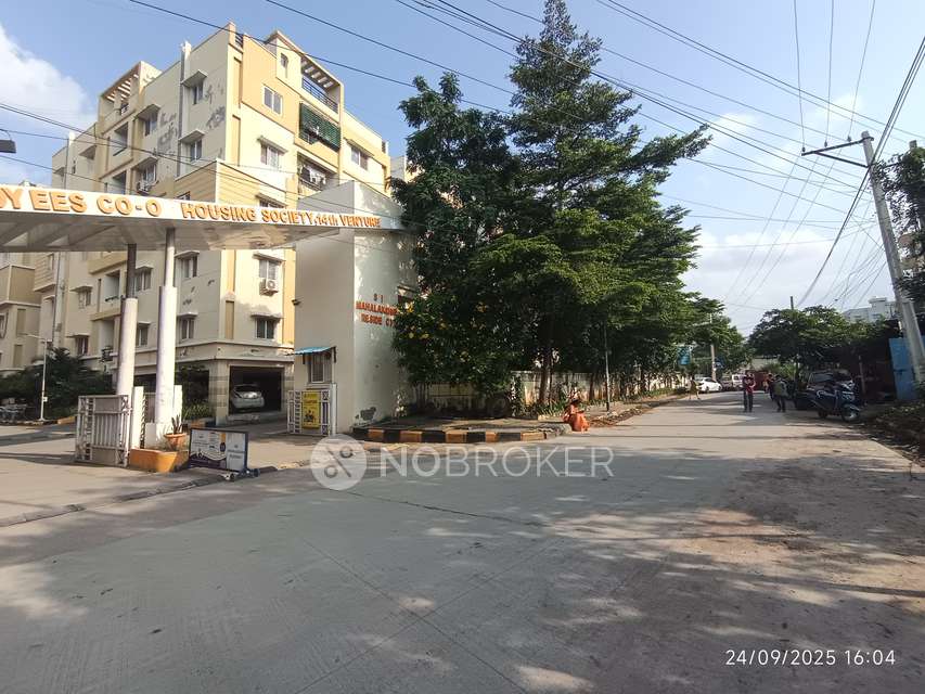 4 BHK Flat In Sri Mahalakshmi Residency For Sale  In Upparpally