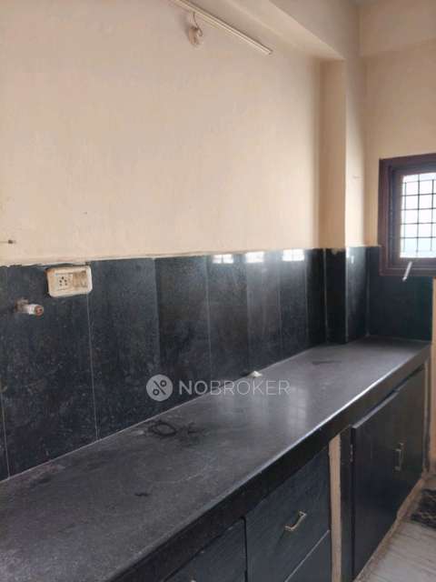 2 BHK Flat In S.v.s A.v.n Residency, Madhura Enclave,near Select Theatre,macha Bolarum For Sale  In Sri Sai Colony, Alwal