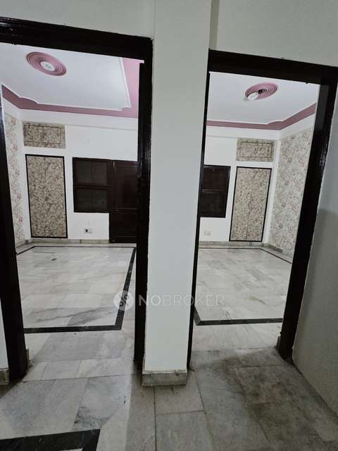 2 BHK Flat In Vardhman Complex  For Sale  In Shalimar Garden Extension I, Shalimar Garden