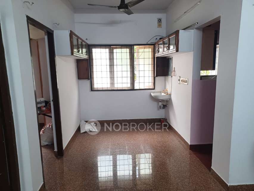 2 BHK Flat In Malles Seekas For Sale  In Kodambakkam