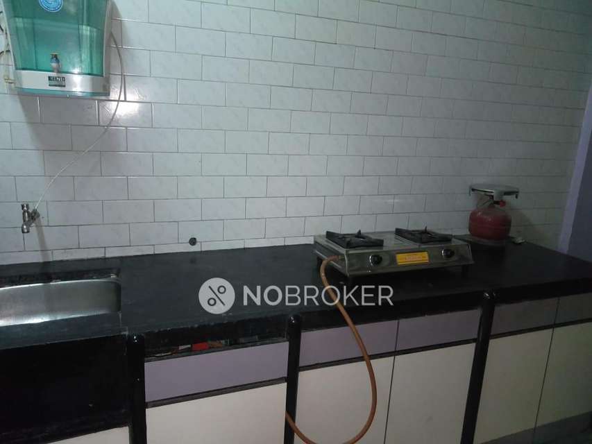 2 BHK Flat In Shankar Krupa Hsg Society For Sale  In Shukrawar Peth