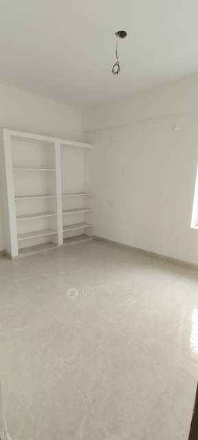 2 BHK Flat In Sai Preeth Tower For Sale  In Yapral