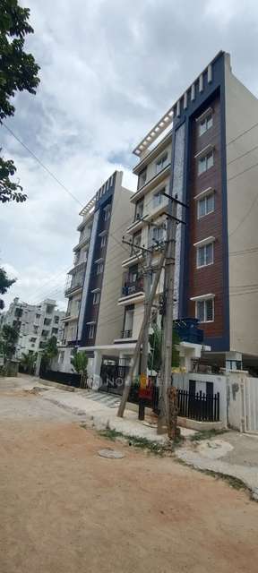 2 BHK Flat In Sai Preeth Tower For Sale  In Yapral