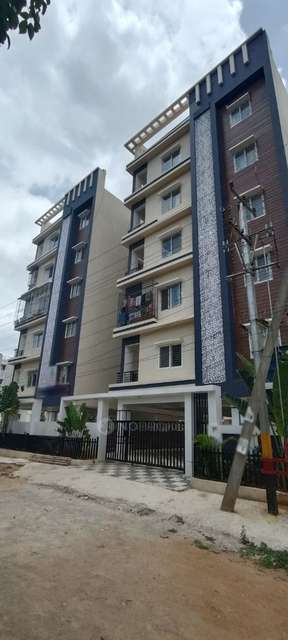2 BHK Flat In Sai Preeth Tower For Sale  In Yapral