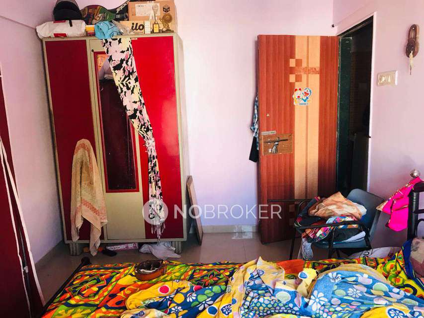 1 BHK Flat In Kandivali Gyan Darshan Chs  For Sale  In  Kandivali West,