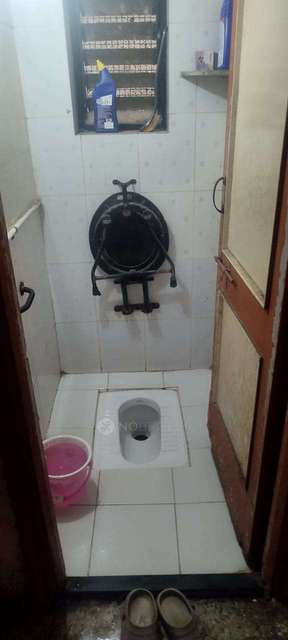 Shared Room for Male In 1 BHK  In Anand Co-op Housing Society In Narayan Peth