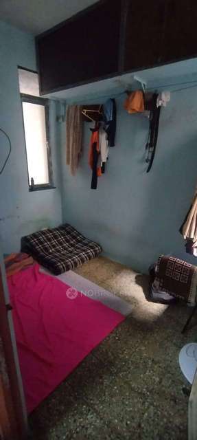 Shared Room for Male In 1 BHK  In Anand Co-op Housing Society In Narayan Peth