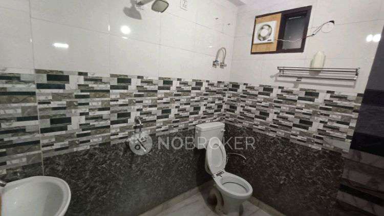 3 BHK Flat In Independent Flat For Sale  In Raj Nagar