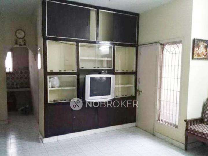 2 BHK Flat In Iswarya Apartment For Sale  In Velachery
