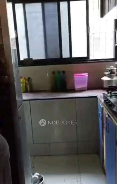 1 BHK Flat In Kurla West For Sale  In Gol Building