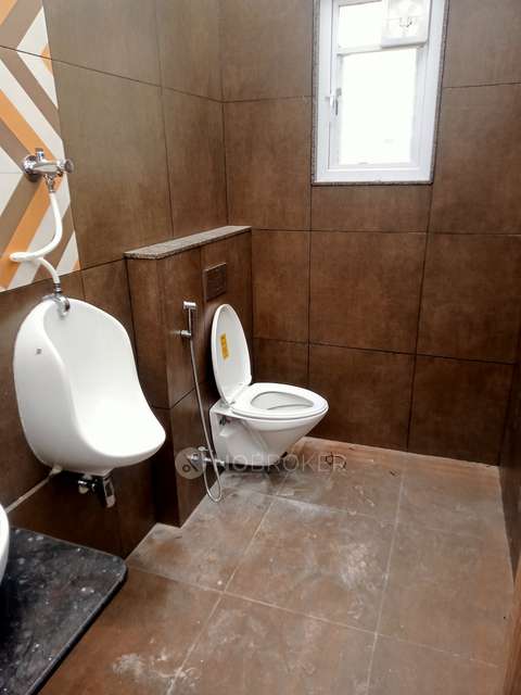 3 BHK Flat For Sale  In Vallabhniwas Co-op Housing Society Ltd