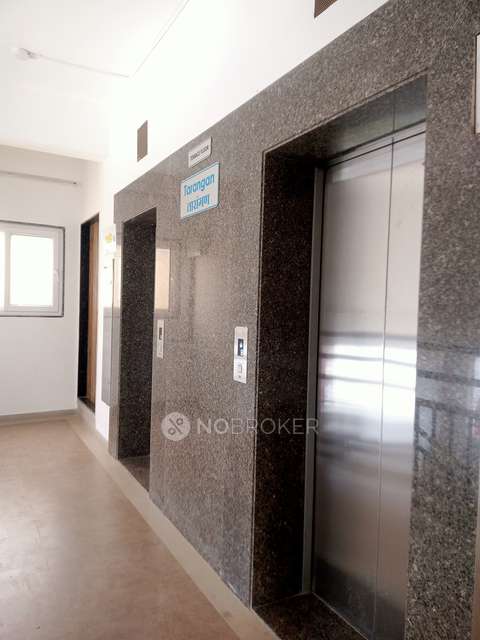 3 BHK Flat For Sale  In Vallabhniwas Co-op Housing Society Ltd